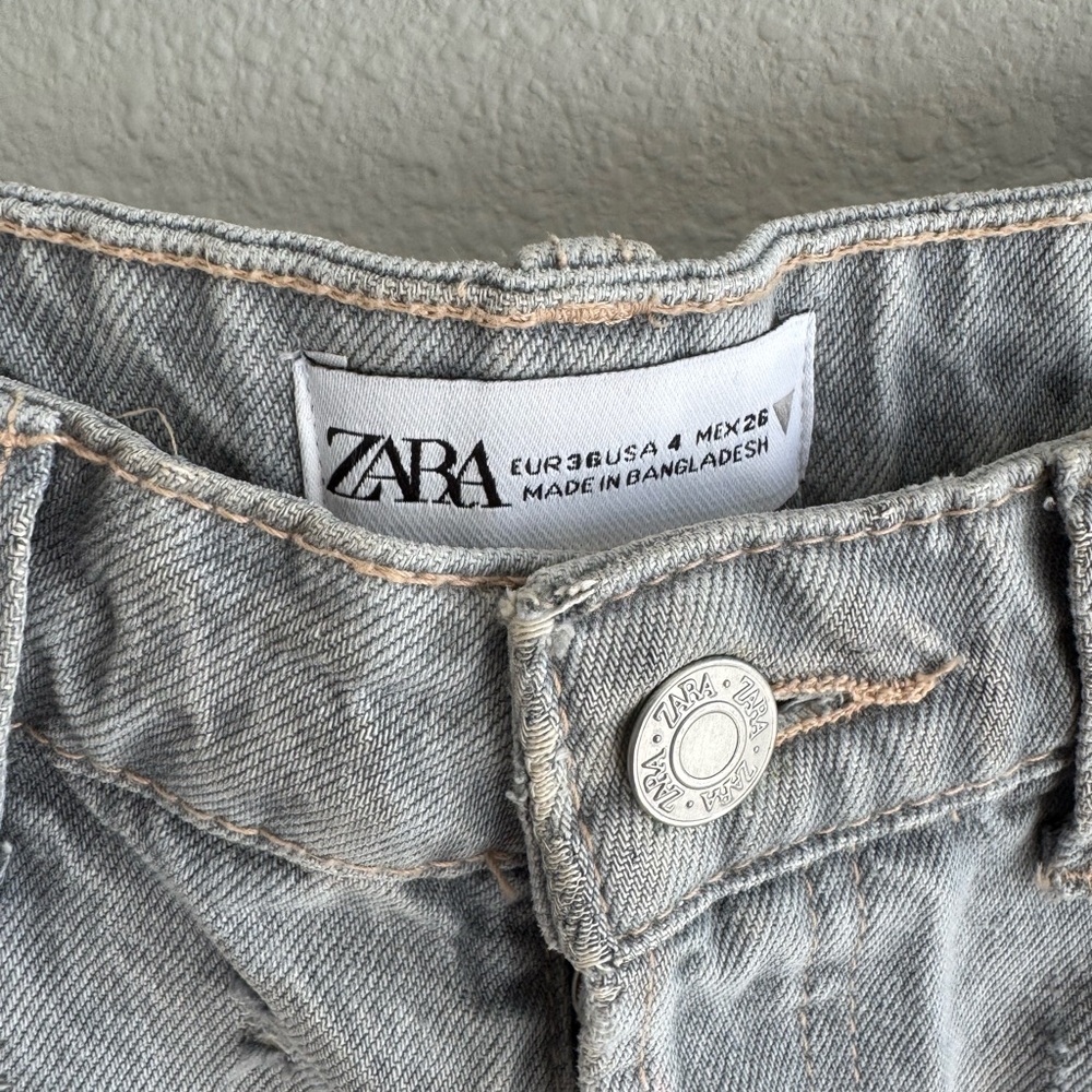 Zara Light Gray Distressed ripped Jean Shorts